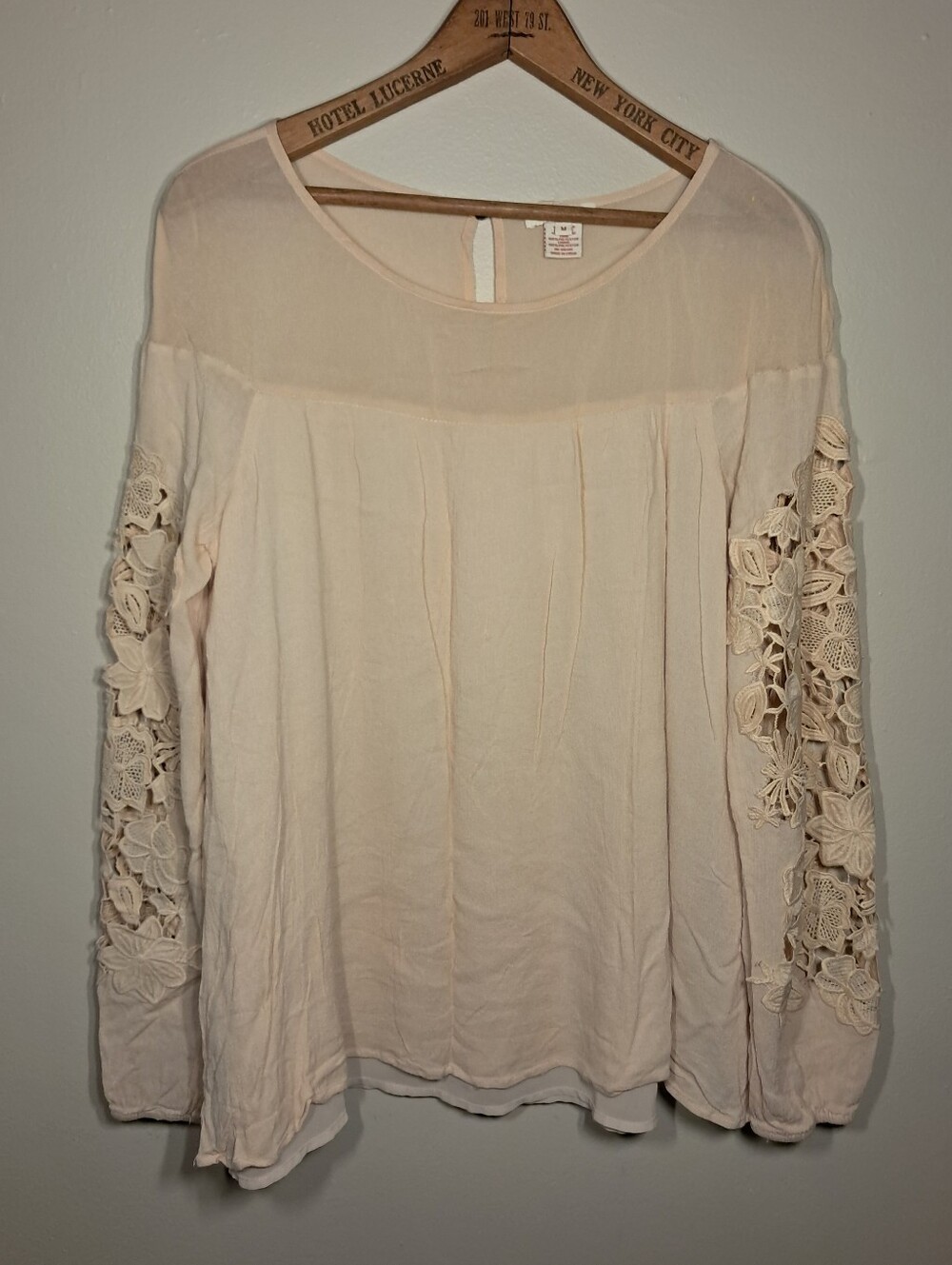 Sundance Soft Blush Lace Cutout Sleeve Romantic Boho Top Medium